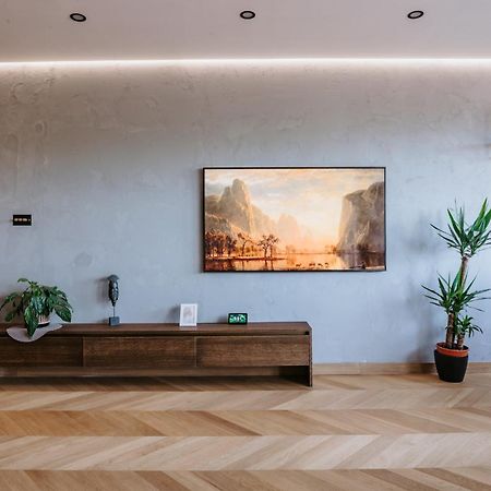 Minimalist Design Penthouse - Kosice Old Town公寓 外观 照片