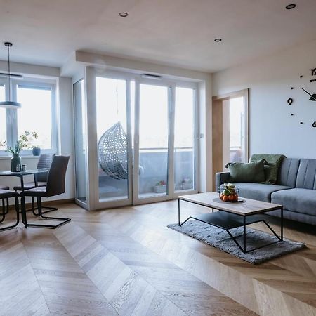 Minimalist Design Penthouse - Kosice Old Town公寓 外观 照片