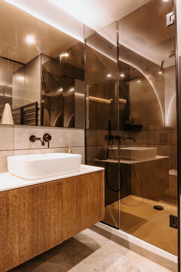 Minimalist Design Penthouse - Kosice Old Town公寓 外观 照片
